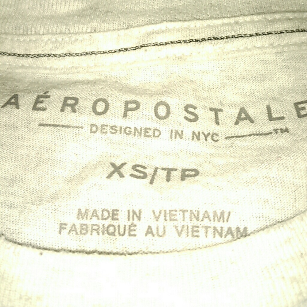 Cute basic shirt - Picture 2 of 3